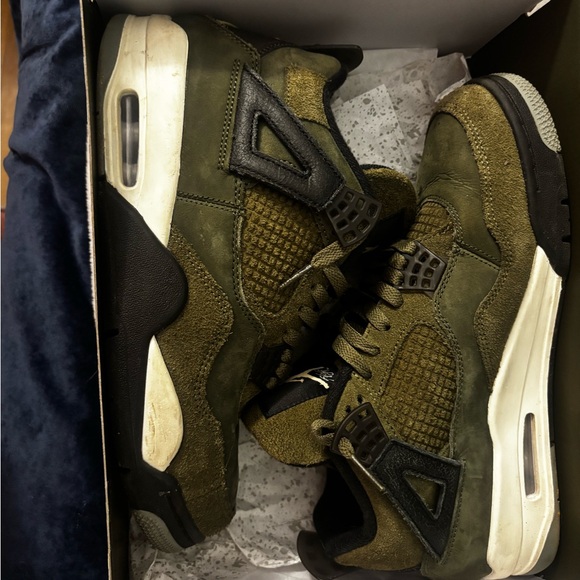 Jordan Green and Black Sneakers with Air Cushioning